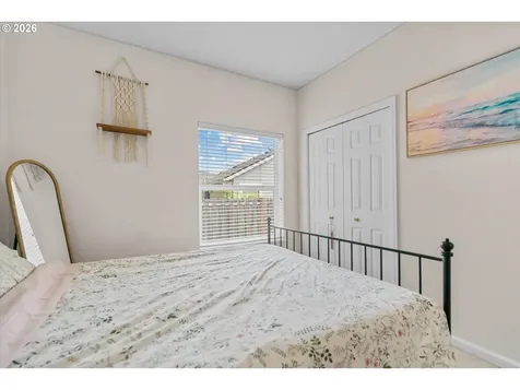 12172 Salmon Court Oregon City OR 97045