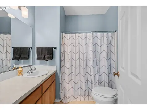 12172 Salmon Court Oregon City OR 97045