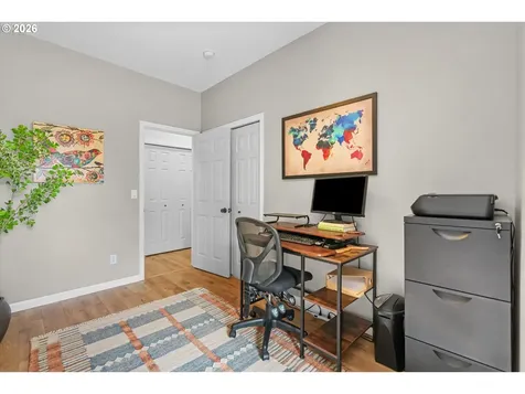 12172 Salmon Court Oregon City OR 97045
