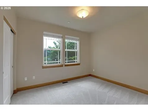 9020 SW 25th Avenue Portland OR 97219