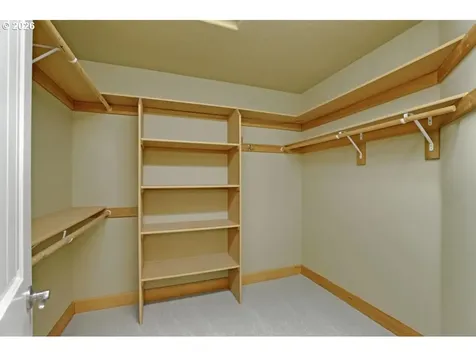 9020 SW 25th Avenue Portland OR 97219