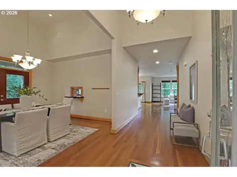 9020 SW 25th Avenue Portland OR 97219