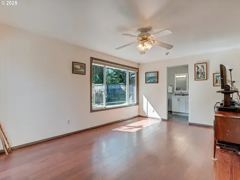 19600 S South End Road Oregon City OR 97045
