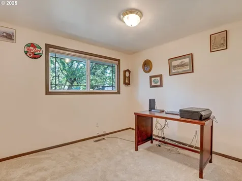 19600 S South End Road Oregon City OR 97045