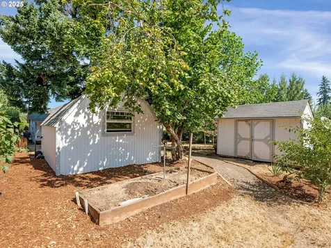 19600 S South End Road Oregon City OR 97045