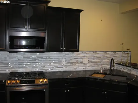 3708 NW 122nd Street Vancouver WA 98685