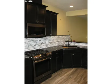 3708 NW 122nd Street Vancouver WA 98685