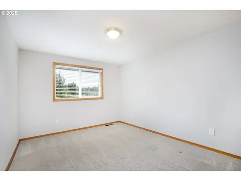 10605 SW Tualatin Drive Portland OR 97224