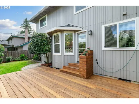 10605 SW Tualatin Drive Portland OR 97224