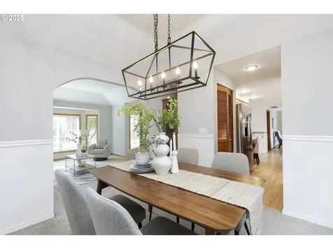 10605 SW Tualatin Drive Portland OR 97224
