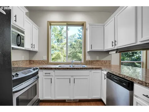 19128 SW Samedy Court Beaverton OR 97003