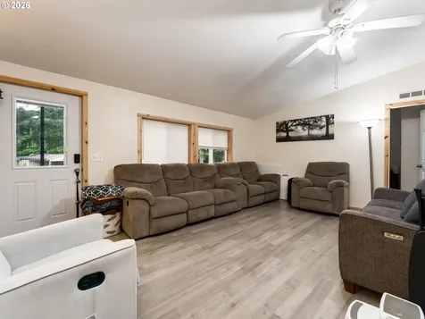 15619 NE Caples Road Brush Prairie WA 98606