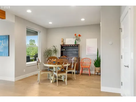 3990 Carr Drive Hood River OR 97031