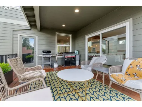 3990 Carr Drive Hood River OR 97031