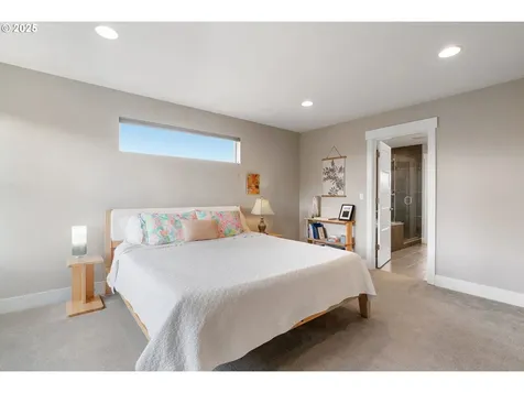 3990 Carr Drive Hood River OR 97031