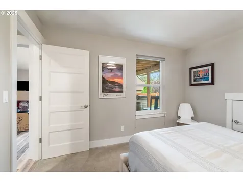 3990 Carr Drive Hood River OR 97031