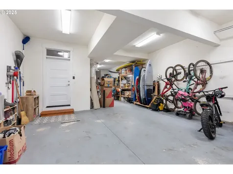 3990 Carr Drive Hood River OR 97031