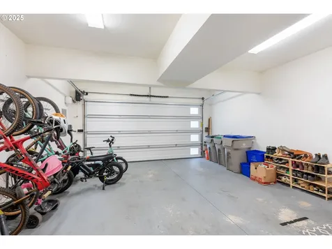 3990 Carr Drive Hood River OR 97031