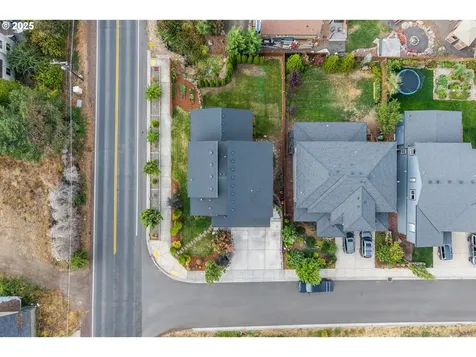 3990 Carr Drive Hood River OR 97031