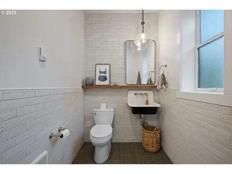 211 NW 235th Street Ridgefield WA 98642