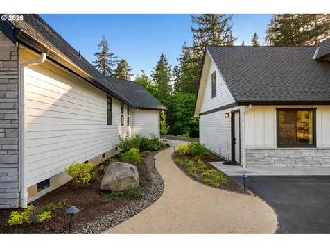 211 NW 235th Street Ridgefield WA 98642