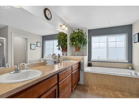 6810 NE 106th Street Vancouver WA 98686