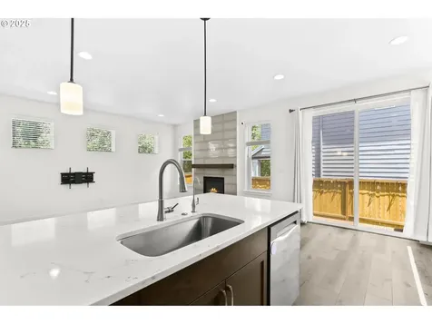 934 SW Draper Terrace Beaverton OR 97003