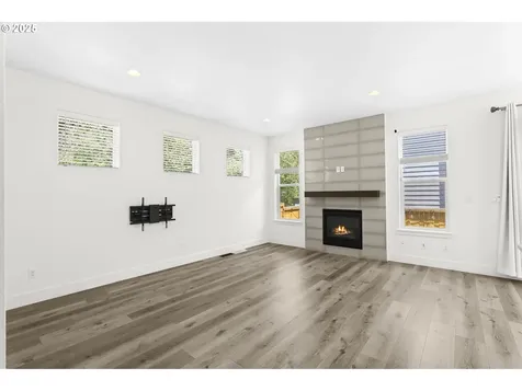 934 SW Draper Terrace Beaverton OR 97003
