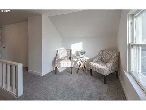 1920 N Farragut Street Portland OR 97217