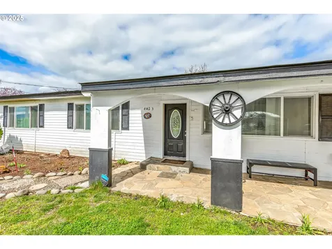4423 Avenue E White City OR 97503