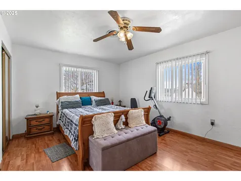 4423 Avenue E White City OR 97503