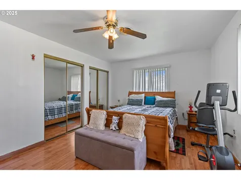 4423 Avenue E White City OR 97503