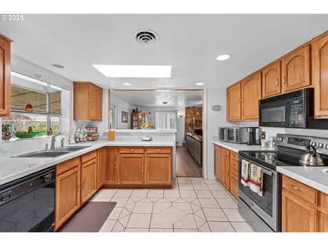 4423 Avenue E White City OR 97503