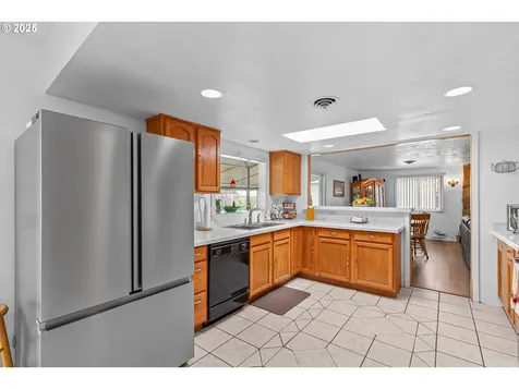 4423 Avenue E White City OR 97503