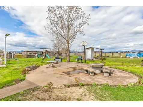4423 Avenue E White City OR 97503