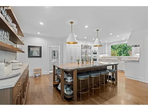 4192 SW Greenleaf Drive Portland OR 97221