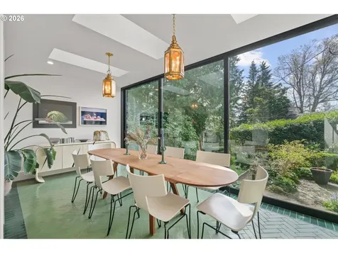 4192 SW Greenleaf Drive Portland OR 97221