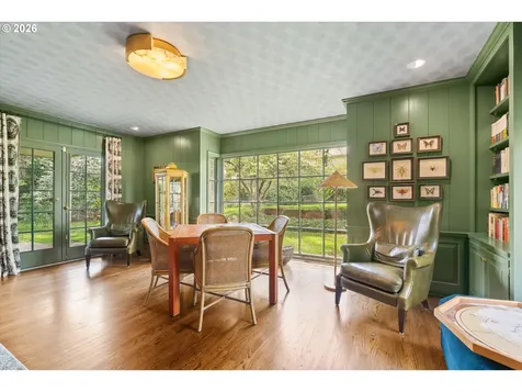 4192 SW Greenleaf Drive Portland OR 97221
