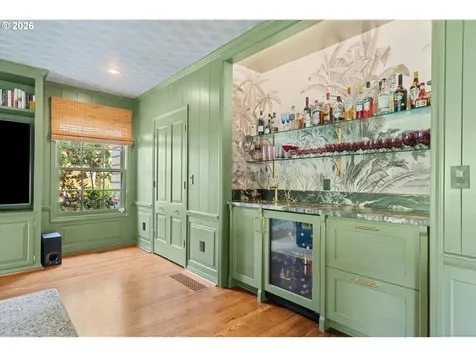 4192 SW Greenleaf Drive Portland OR 97221