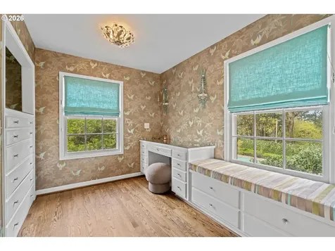 4192 SW Greenleaf Drive Portland OR 97221