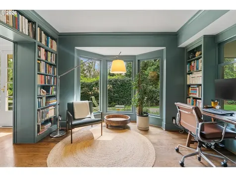 4192 SW Greenleaf Drive Portland OR 97221