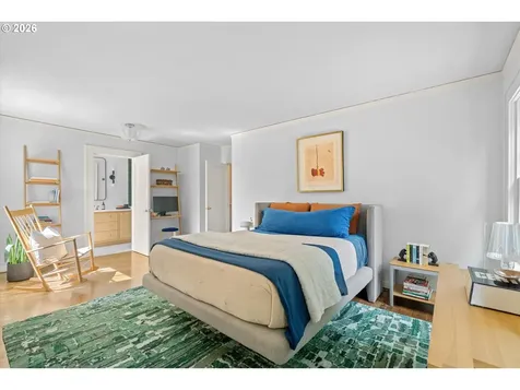 4192 SW Greenleaf Drive Portland OR 97221