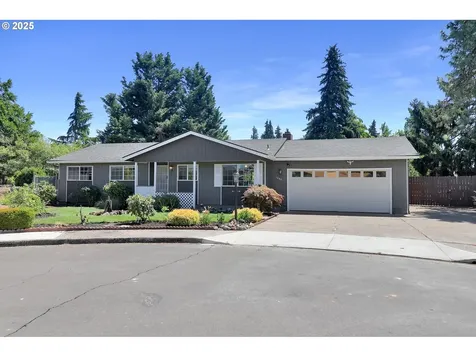 1266 Kenray Loop Springfield OR 97477