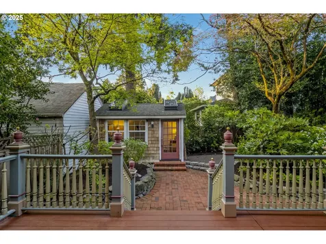 1123 NE Tillamook Street Portland OR 97212