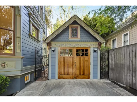 1123 NE Tillamook Street Portland OR 97212