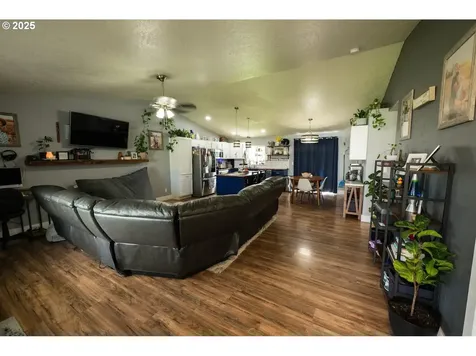 1468 NE Sandstone Avenue Hermiston OR 97838