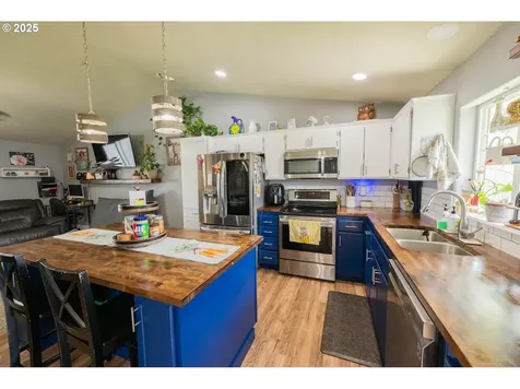 1468 NE Sandstone Avenue Hermiston OR 97838