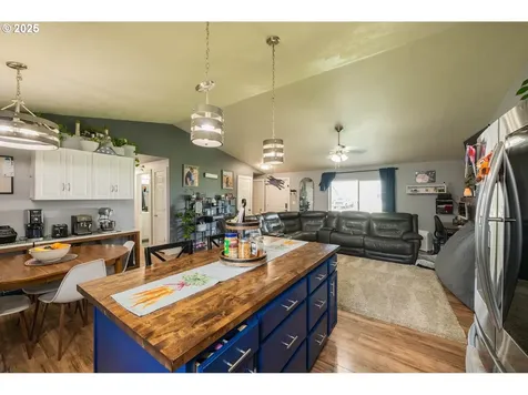 1468 NE Sandstone Avenue Hermiston OR 97838