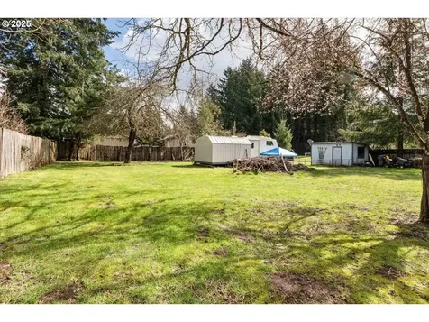 584 SE 5th Avenue Mill City OR 97360