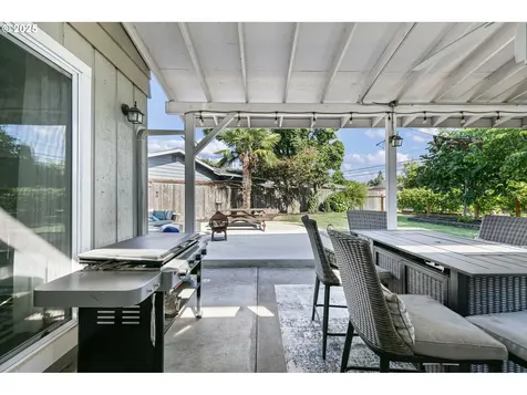 2172 Fireside Court Springfield OR 97477